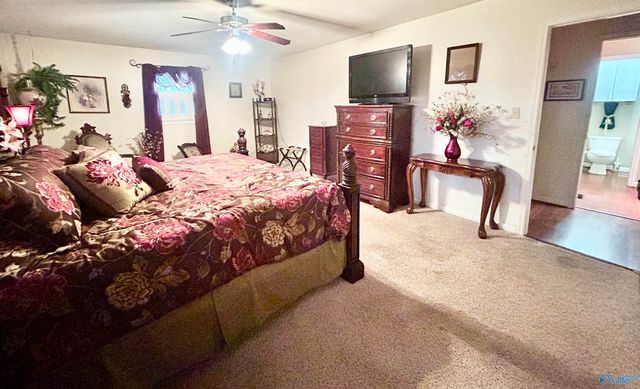 400 Lonz Lonz St., Gadsden, AL 35903