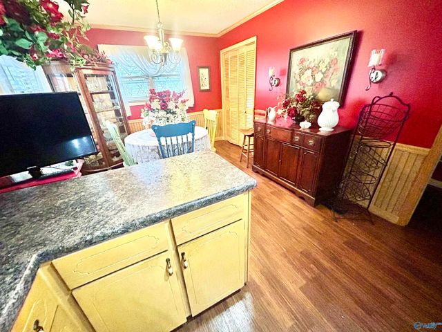 400 Lonz Lonz St., Gadsden, AL 35903