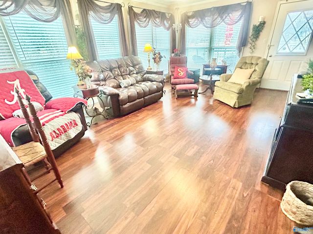 400 Lonz Lonz St., Gadsden, AL 35903