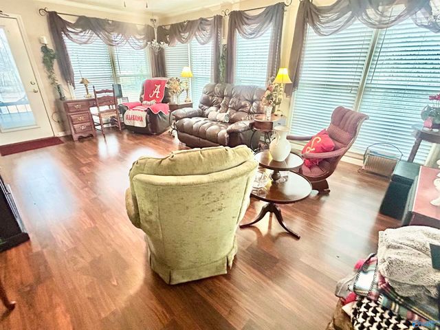 400 Lonz Lonz St., Gadsden, AL 35903