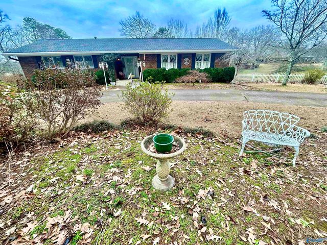 400 Lonz Lonz St., Gadsden, AL 35903