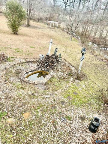 400 Lonz Lonz St., Gadsden, AL 35903