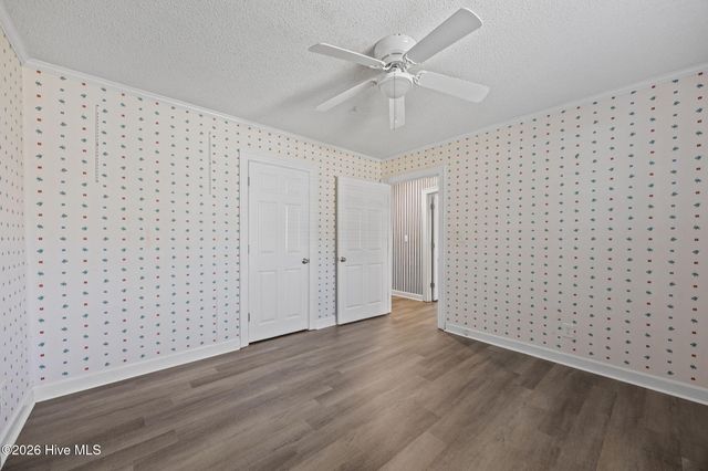 2882 Ivy Road, Greenville, NC 27858