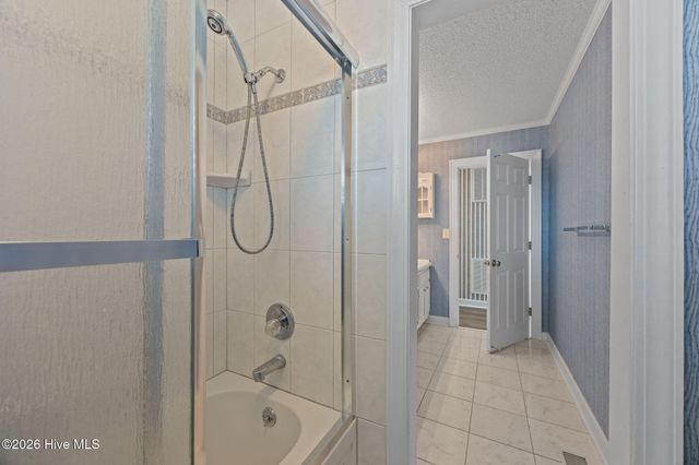 2882 Ivy Road, Greenville, NC 27858