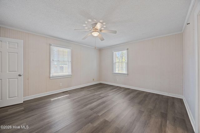 2882 Ivy Road, Greenville, NC 27858