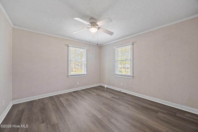 2882 Ivy Road, Greenville, NC 27858