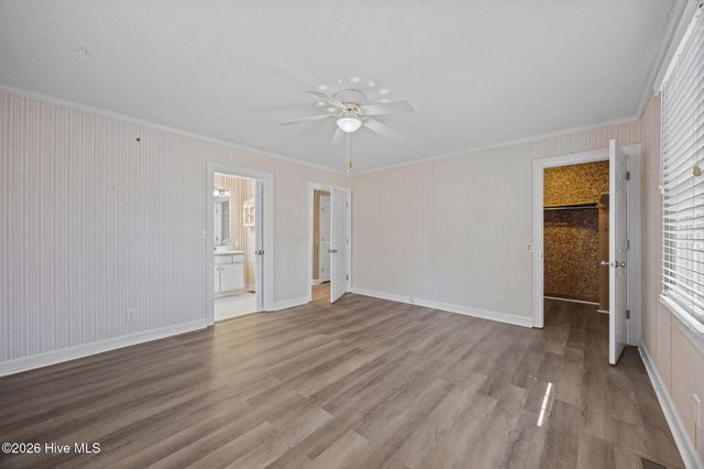 2882 Ivy Road, Greenville, NC 27858