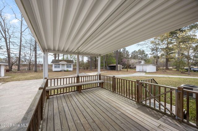 2882 Ivy Road, Greenville, NC 27858