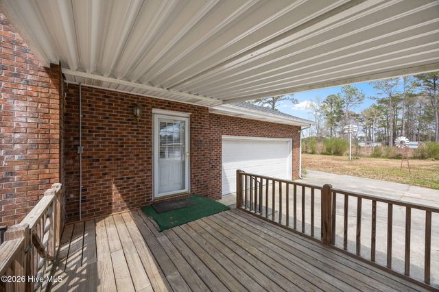 2882 Ivy Road, Greenville, NC 27858