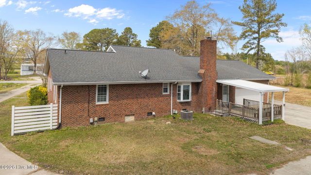 2882 Ivy Road, Greenville, NC 27858