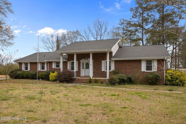 2882 Ivy Road, Greenville, NC 27858