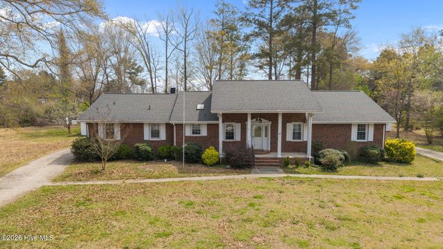 2882 Ivy Road, Greenville, NC 27858