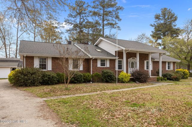 2882 Ivy Road, Greenville, NC 27858