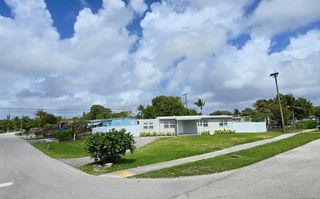 591 Seagrape Road, Lantana, FL 33462