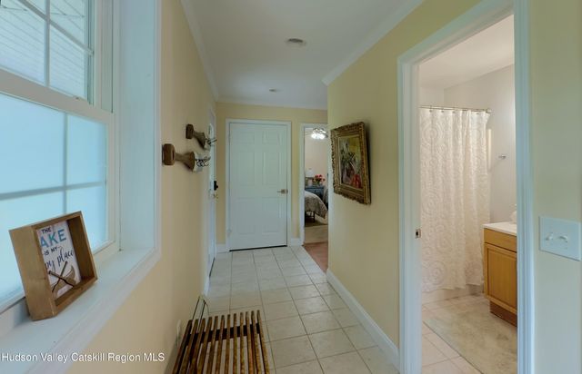 10 Sunrise Court, Athens, NY 12015