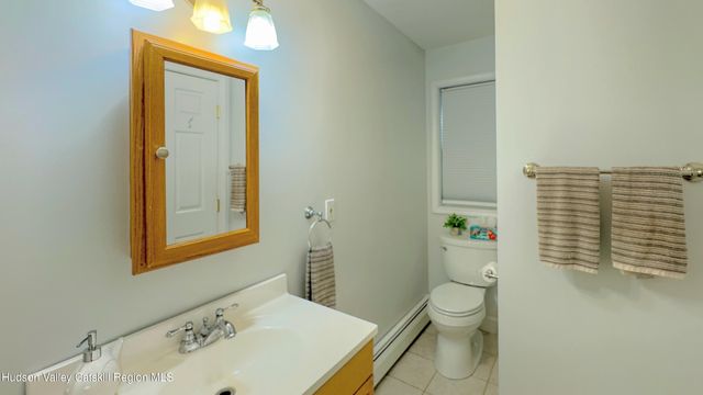 10 Sunrise Court, Athens, NY 12015