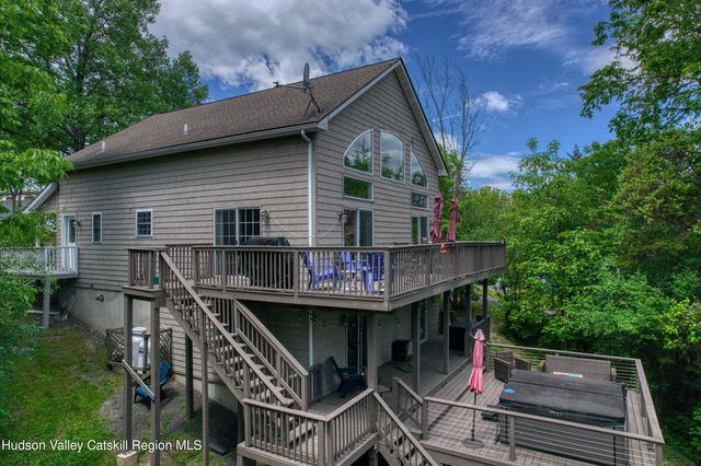 10 Sunrise Court, Athens, NY 12015
