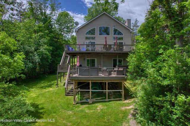 10 Sunrise Court, Athens, NY 12015