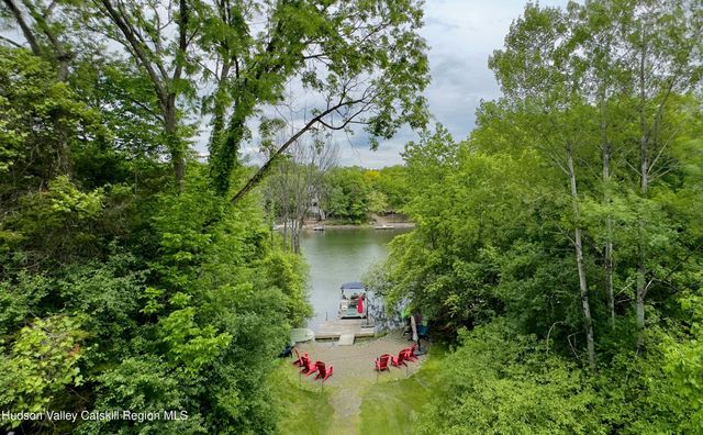 10 Sunrise Court, Athens, NY 12015