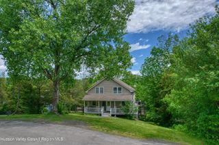 10 Sunrise Court, Athens, NY 12015