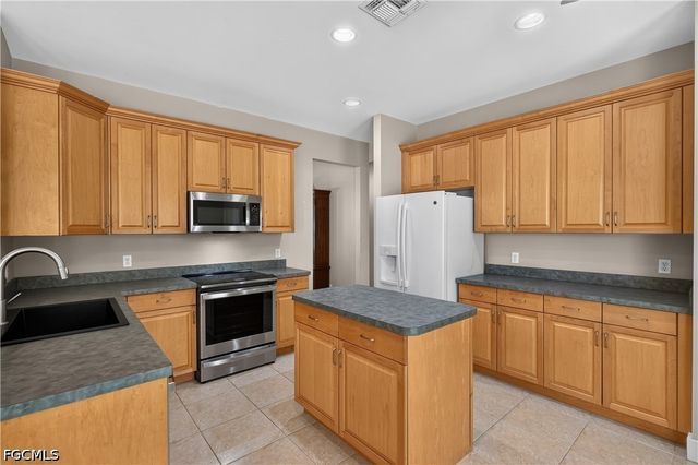 12281 McGregor Palms DR, Fort Myers, FL 33908