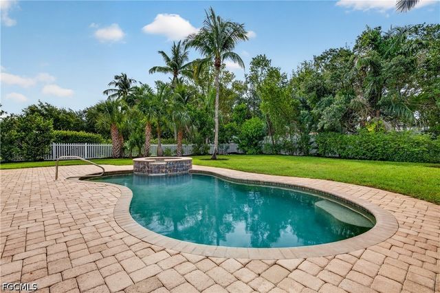 12281 McGregor Palms DR, Fort Myers, FL 33908