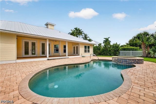 12281 McGregor Palms DR, Fort Myers, FL 33908