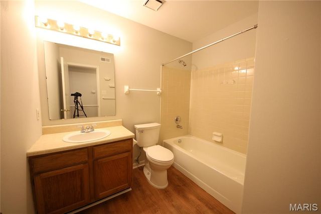 2337 Sandalwood Creek Court D, Wildwood, MO 63038