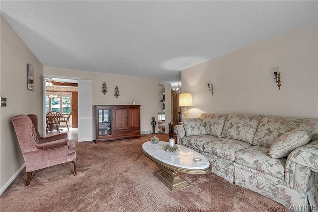 113 Idlewood Drive, Tonawanda, NY 14150