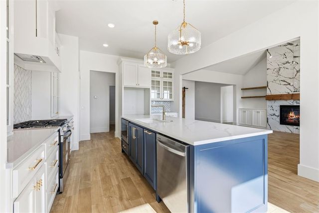 4381 Raymond Lane, Guthrie, OK 73044