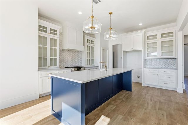 4381 Raymond Lane, Guthrie, OK 73044