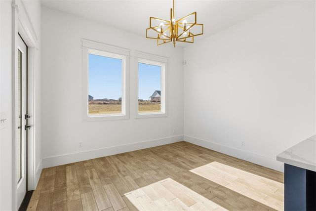 4381 Raymond Lane, Guthrie, OK 73044