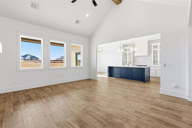 4381 Raymond Lane, Guthrie, OK 73044