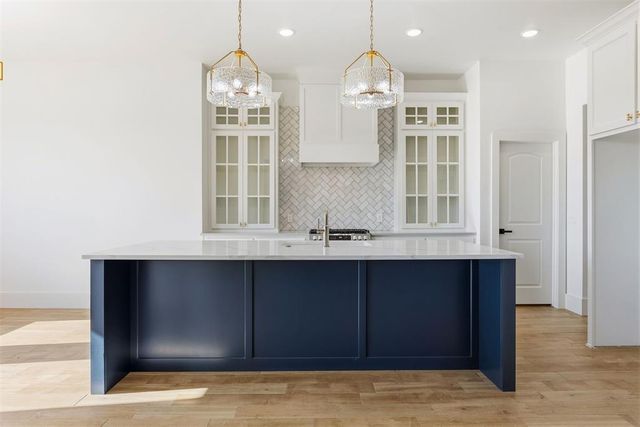 4381 Raymond Lane, Guthrie, OK 73044