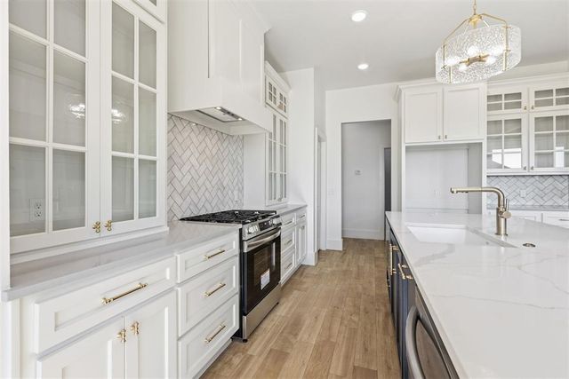 4381 Raymond Lane, Guthrie, OK 73044