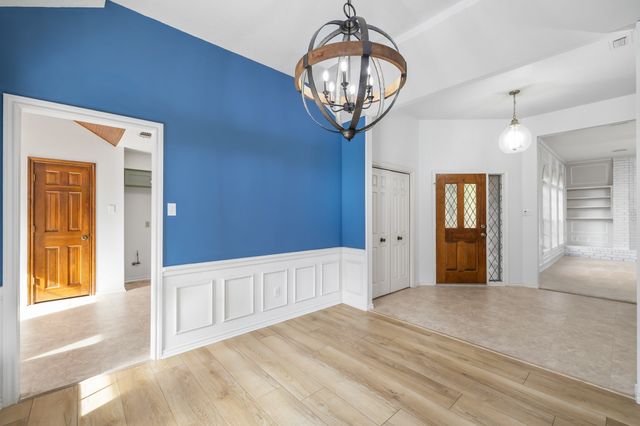 3716 Windomere Drive, Bedford, TX 76021