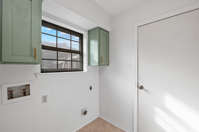 3716 Windomere Drive, Bedford, TX 76021