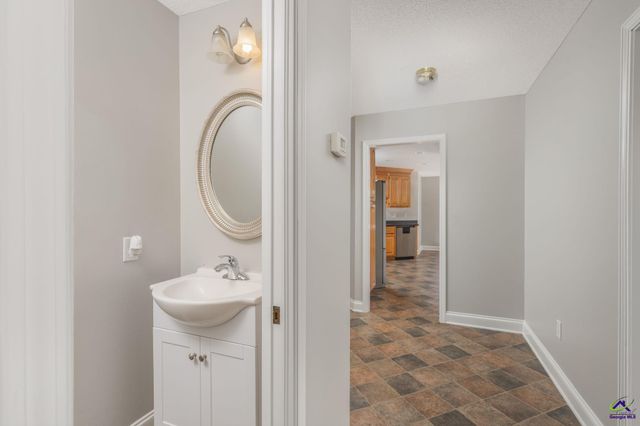 106 Blossom Court, Bonaire, GA 31005