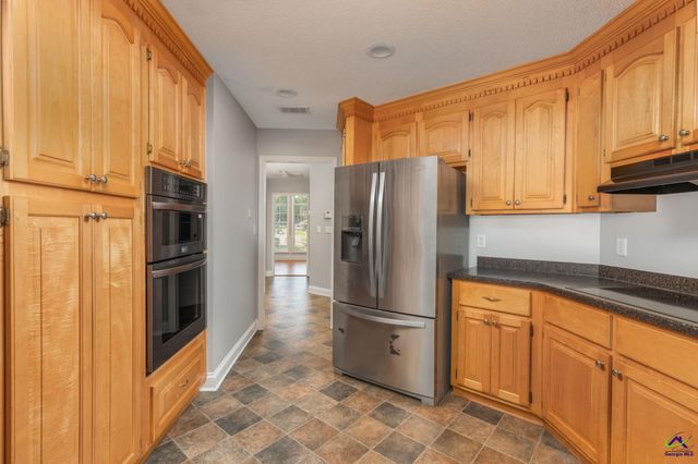 106 Blossom Court, Bonaire, GA 31005
