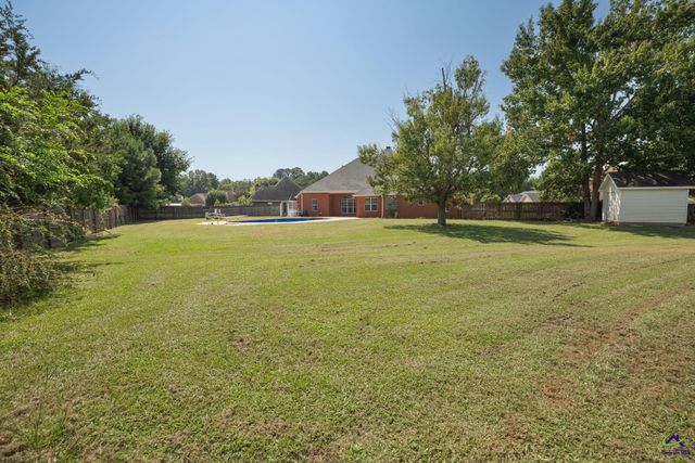 106 Blossom Court, Bonaire, GA 31005