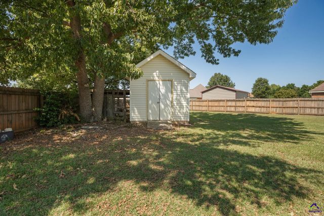 106 Blossom Court, Bonaire, GA 31005