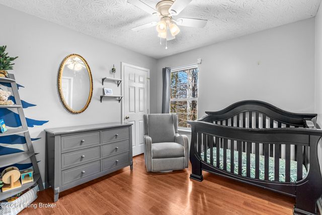 468 Simmons Ln, Mt Washington, KY 40047