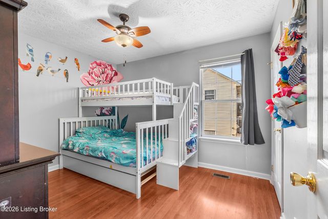 468 Simmons Ln, Mt Washington, KY 40047