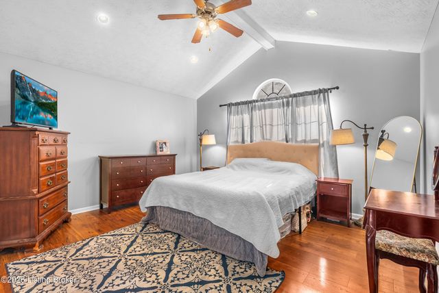 468 Simmons Ln, Mt Washington, KY 40047