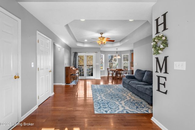 468 Simmons Ln, Mt Washington, KY 40047