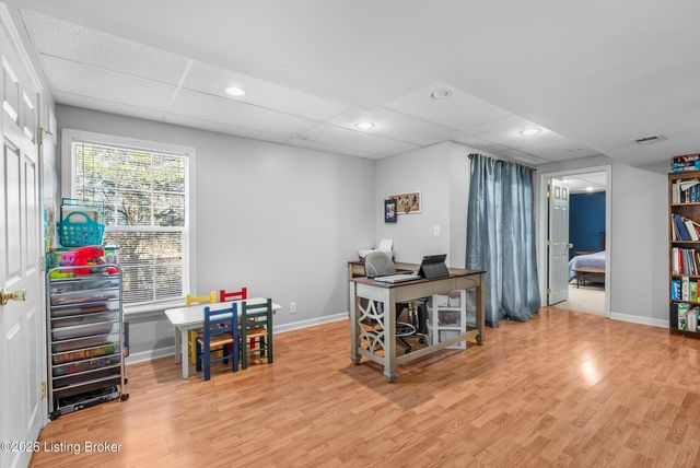 468 Simmons Ln, Mt Washington, KY 40047