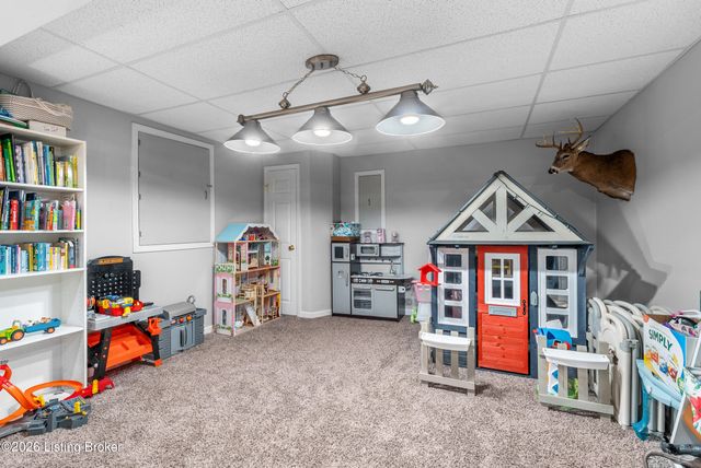 468 Simmons Ln, Mt Washington, KY 40047