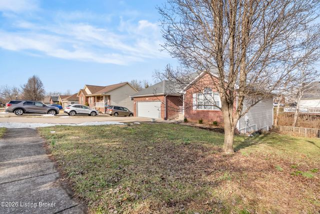 468 Simmons Ln, Mt Washington, KY 40047