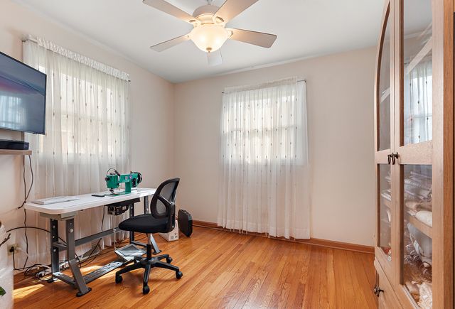 7112 W 114th Place, Worth, IL 60482