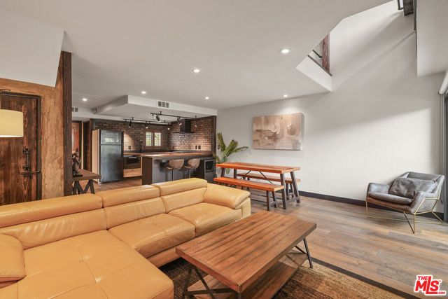10926 Bluffside Drive 3, Studio City (los Angeles), CA 91604
